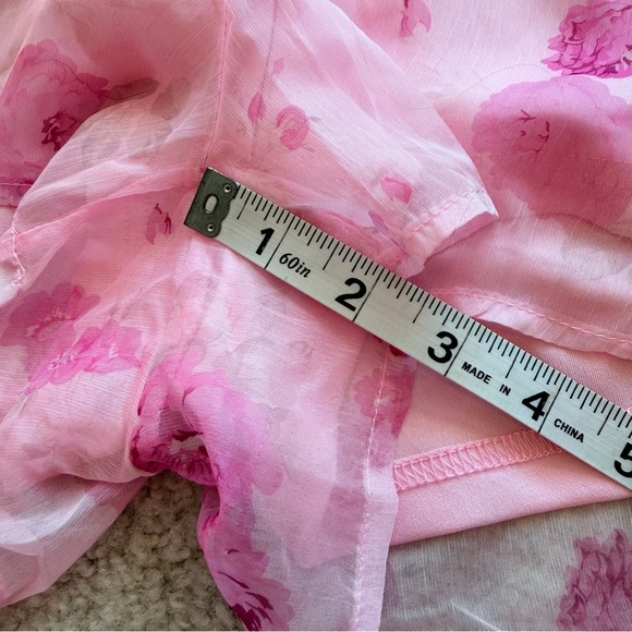 Lulu's Adorable Existence Pink Floral Flutter Sleeve Tie Back Romper Size Medium - Picture 5 of 13